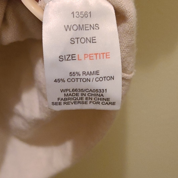 Woolrich Petite button up top - Picture 3 of 3